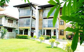 Sea Breeze Deluxe Inn